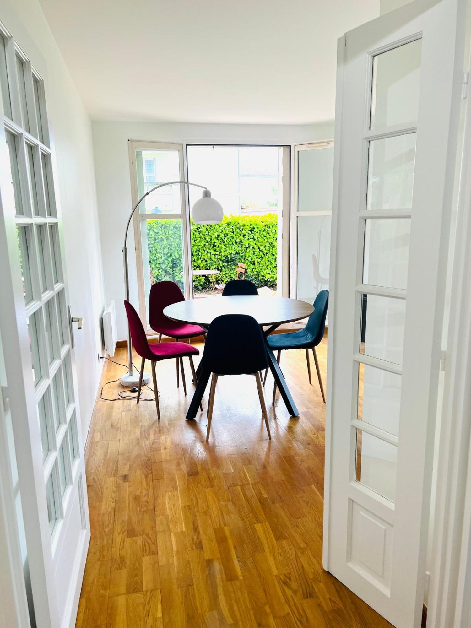 Appartement Standing Avec Jardin, 4 Personnes, Strategiquement Situe Mantes-la-Jolie Esterno foto